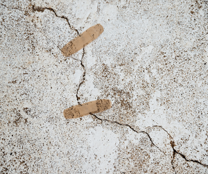 How to Fix a Crack in a Concrete Patio: An Expert’s Guide